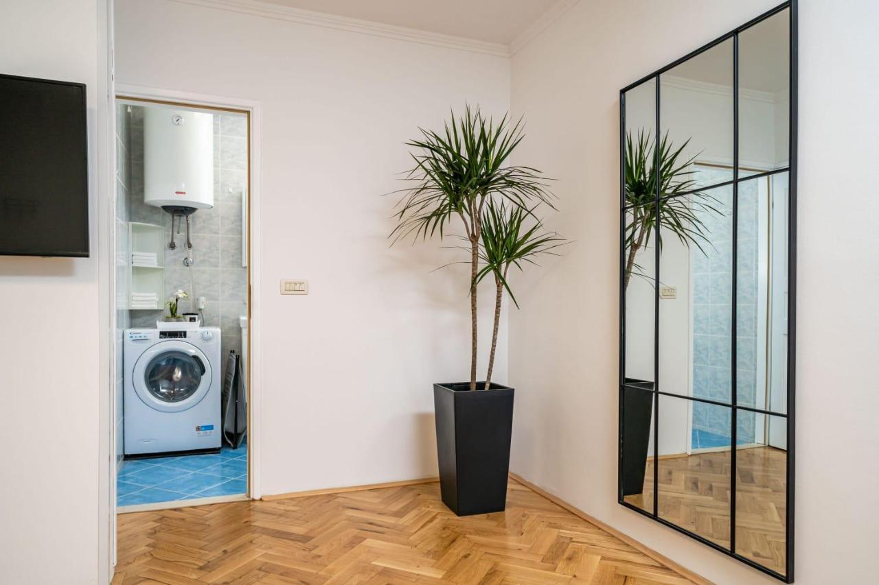 Apartman Knego With Parking Дубровник Екстер'єр фото