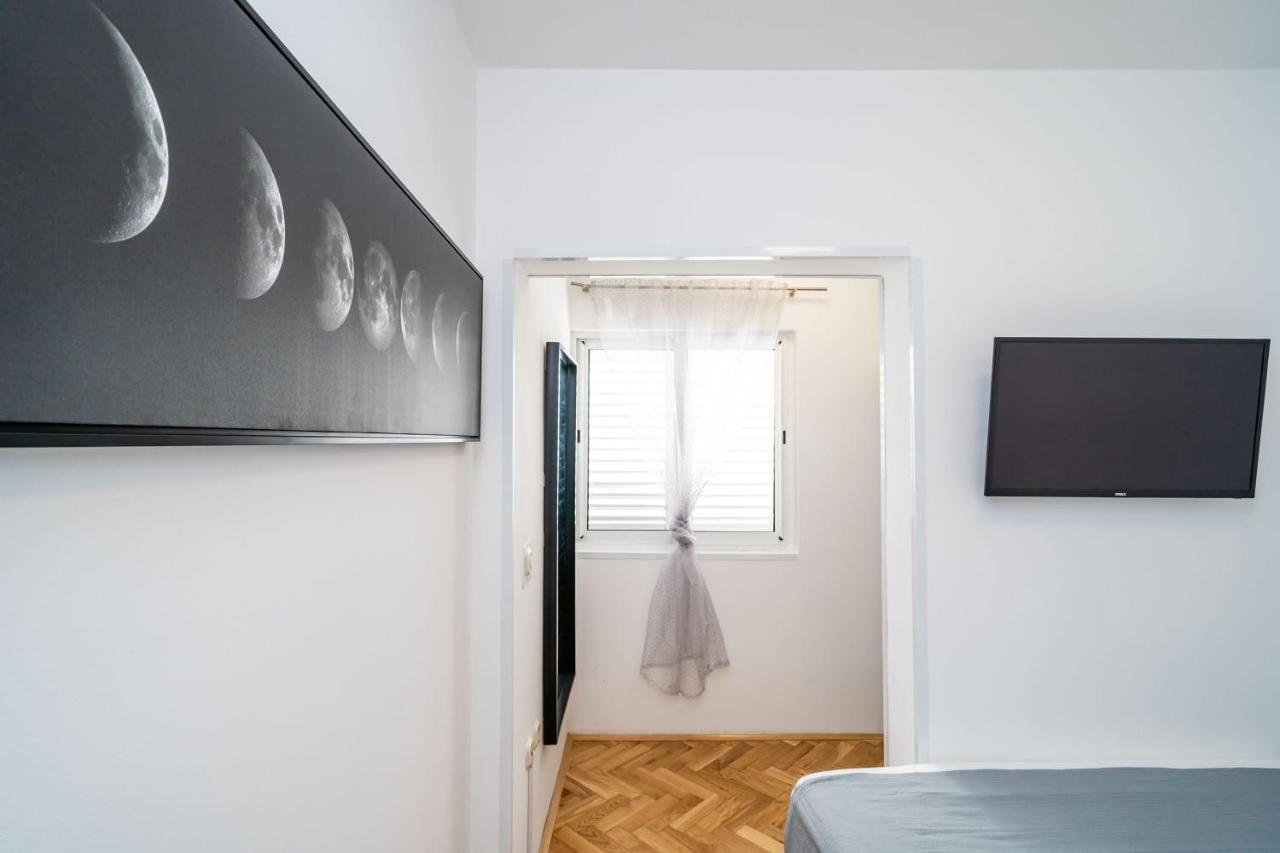 Apartman Knego With Parking Дубровник Екстер'єр фото