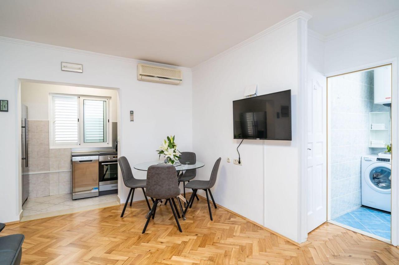 Apartman Knego With Parking Дубровник Екстер'єр фото